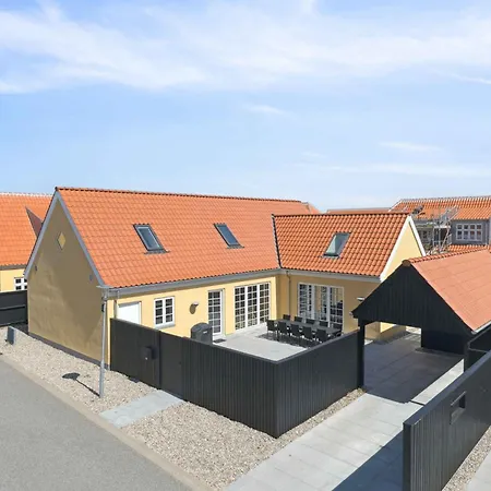 Bliss With Terrace In Villa Skagen