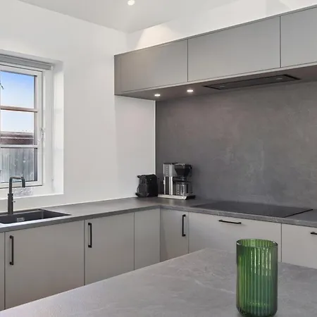 Bliss With Terrace And Space In Βίλα